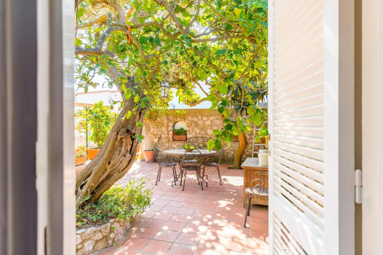 Capri Turquoise By Napoliapartments Екстериор снимка