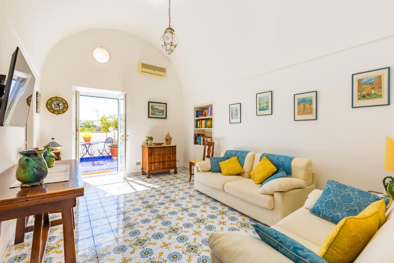 Capri Turquoise By Napoliapartments Екстериор снимка