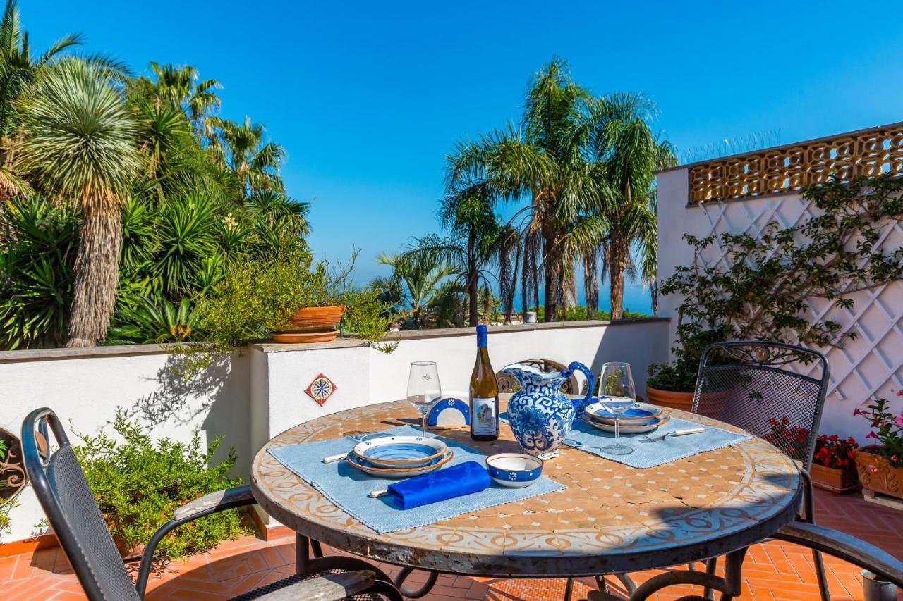 Capri Turquoise By Napoliapartments Екстериор снимка