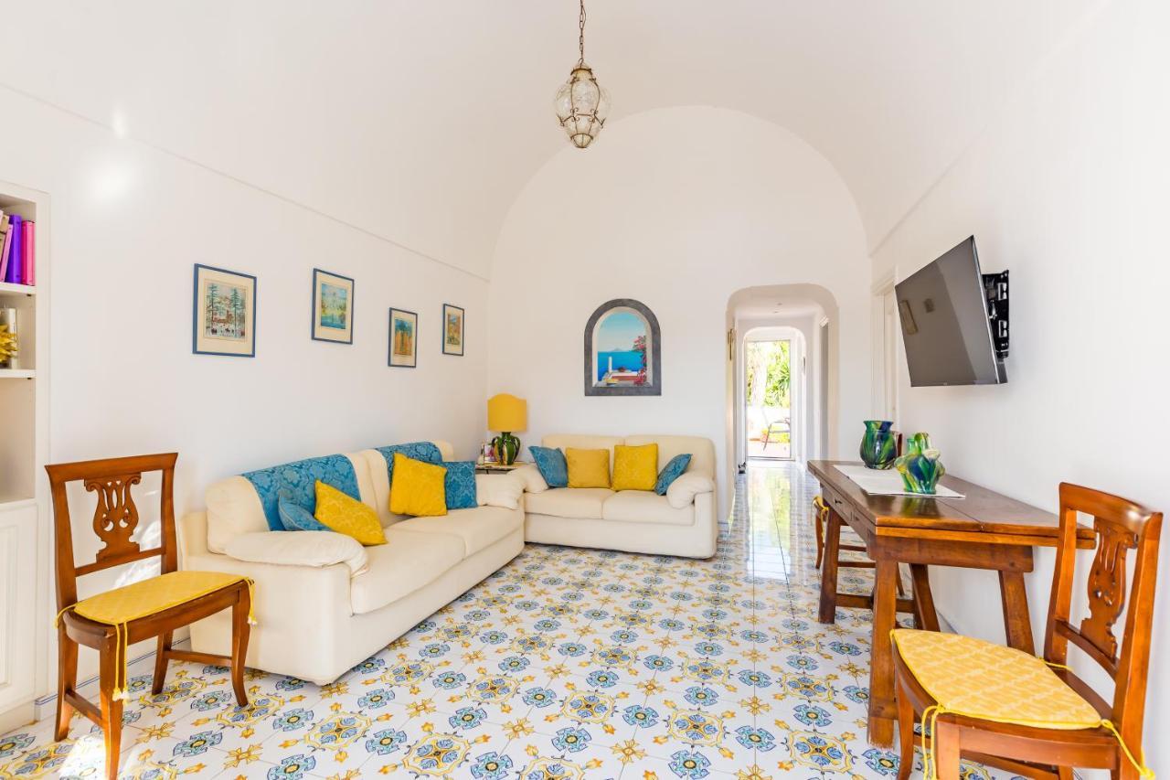 Capri Turquoise By Napoliapartments Екстериор снимка