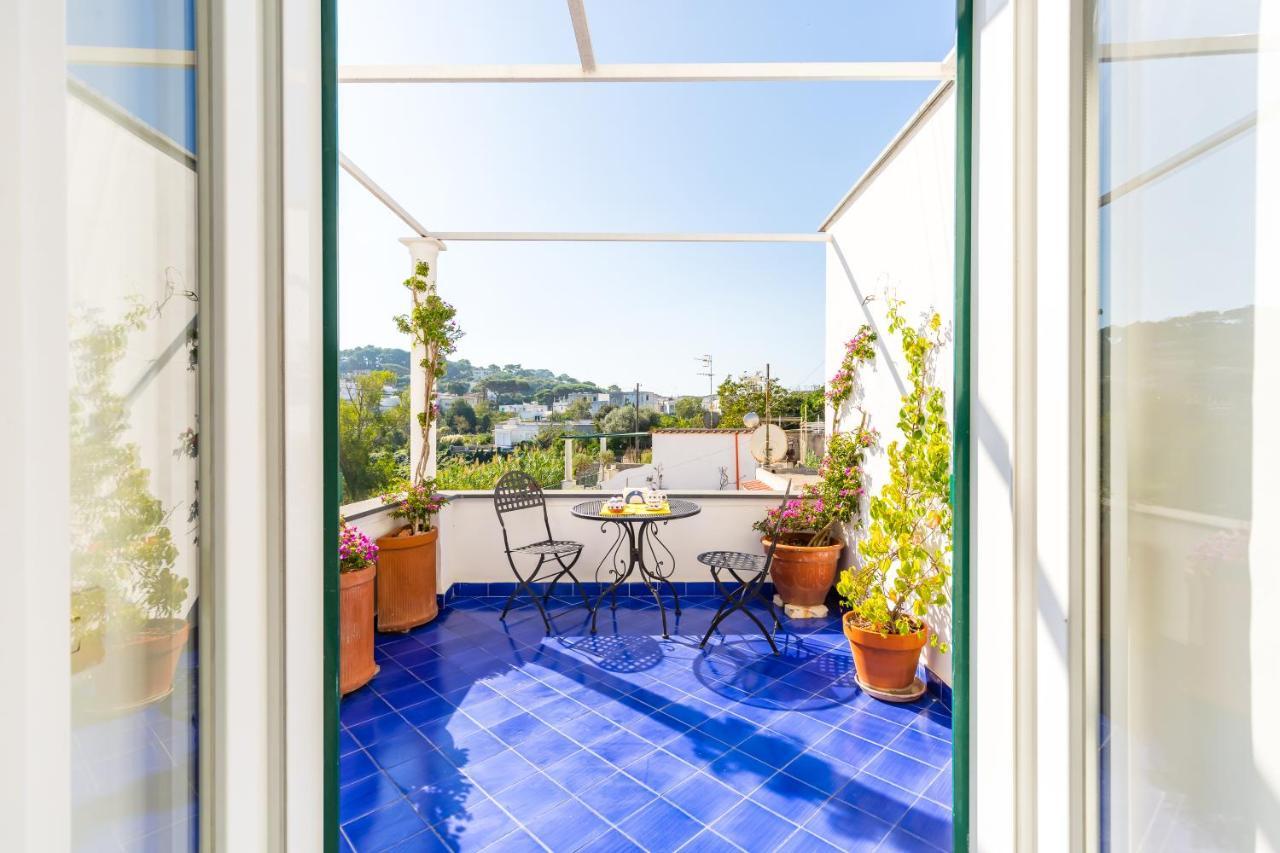 Capri Turquoise By Napoliapartments Екстериор снимка