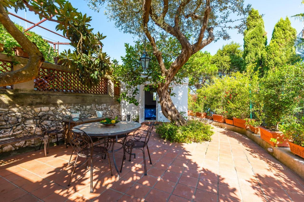 Capri Turquoise By Napoliapartments Екстериор снимка